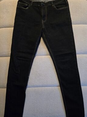 Men’s Black Skinny Jeans with Stretch